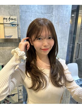 グローブス オモハラ(THE GLOBES OMOHARA) レイヤーカット　ブラウンベージュ　美髪矯正