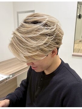 アッシュ 等々力店(Ash) 【バレイヤージュ】ベージュ/ホワイトブロンド 自由が丘/等々力