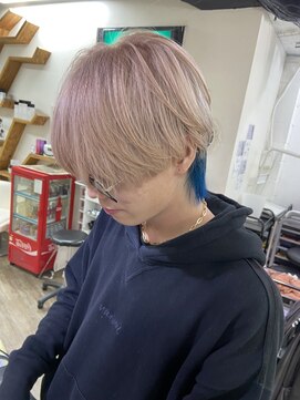コア 新宿(CORE) ハイトーン×デザイン/春カラー/トレンドカラー