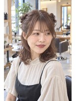 ネイヴスヘアー 香椎照葉店(Neivs Hair)&nbsp;栗色ウェーブミディアム ねじりハーフツインアレンジ
