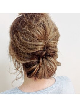 マージュ ギンザ(marju GINZA) アレンジスタイル☆ゆるふわシニョン