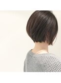 柔らかさのあるショートスタイル