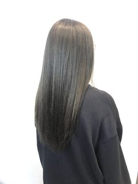 アヤナ バイ アヤラ(ayana by ayala) エメラルドカラー〈浦安 美容室〉