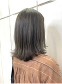 8トーンオリーブグレージュ×外ハネボブ 市毛裕也