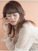 おしゃれで上品なウルフロングヘア