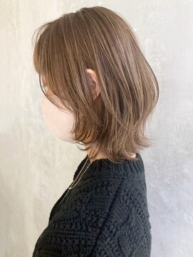 アイティーバイアルバム 藤沢店(IT by ALBUM) スモーキーベージュレイヤー_マッシュショート_ba321551