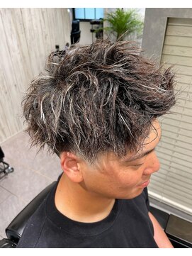 ヨシザワインク バンダイ(YOSHIZAWA Inc. BANDAI) ツイストパーマ/スパイラルパーマ/フェード/ホワイトメッシュ