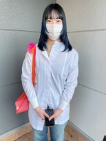 ヘアーアイストゥーレ(HAIR ICI TRE)&nbsp;layer cut×gradation Blue 担当　渡邉桜桃