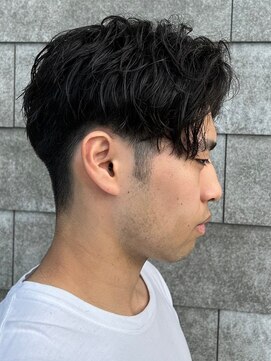 ヒュイル バイ ニアウ(Hwyl by Niau) メンズマッシュパーマスパイラルパーマニュアンスパーマ