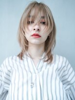 ギークス(GEEKS)&nbsp;【GEEKS渋谷】ブロンドベージュ/顔周りレイヤー/ハイトーン/小顔