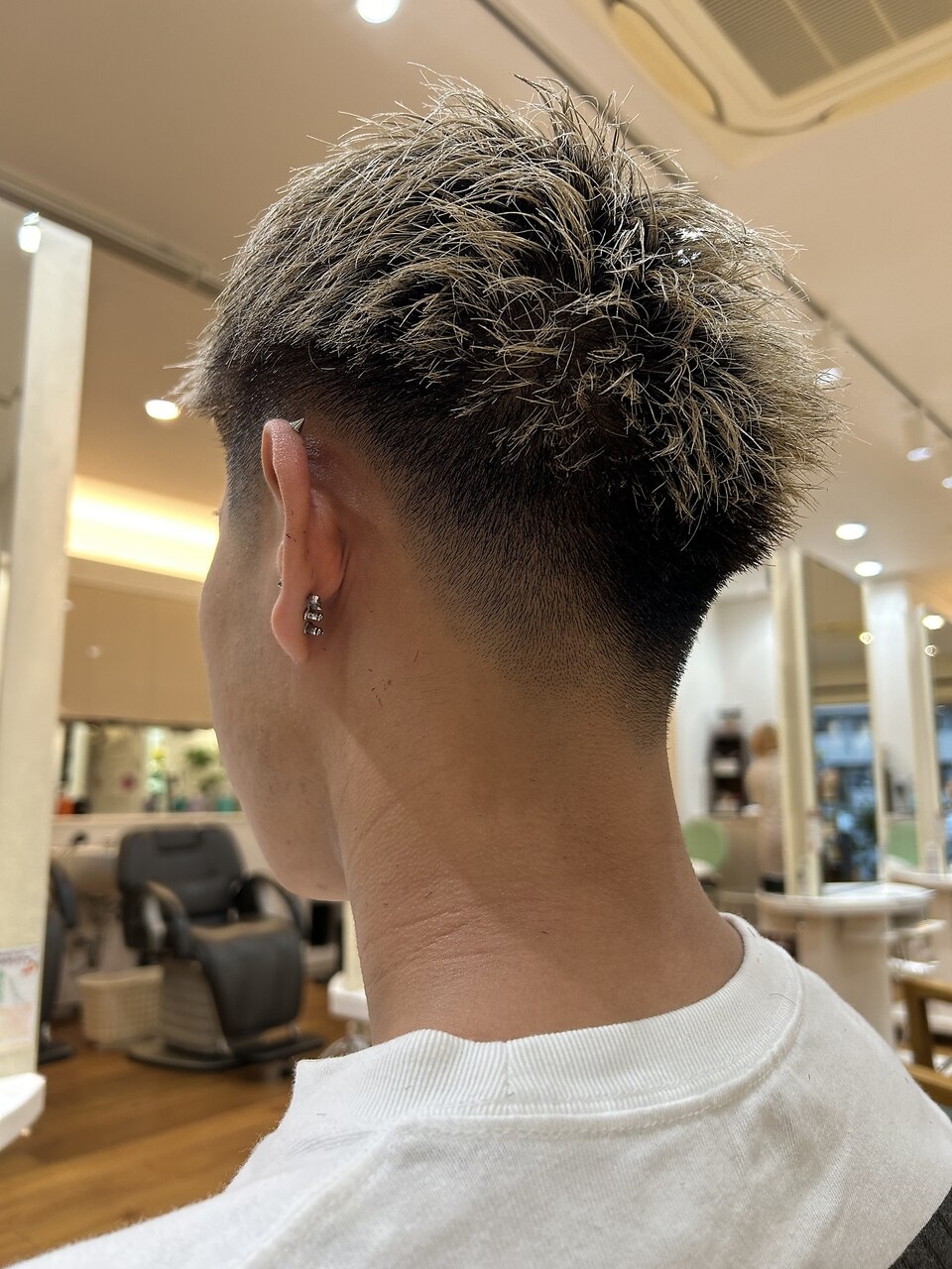 【メンズ学生限定】メンズカット★シャンプー込+眉ケア