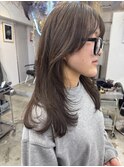 顔まわりレイヤーくすみベージュカラー段カット