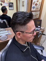 フォーコーナーズ(Four Corners)&nbsp;バーバー/フェード/七三分け