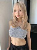 ハイトーン　ロング　ストレート　ブリーチカラー　うる艶　美髪