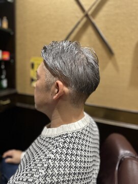 レオヘアワークス(LEO HAIR WORKS) ビジネススタイル　刈り上げ　ツーブロック　営業マン　新潟床屋