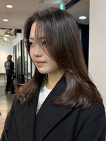 アビー(ABBEY)&nbsp;お客様ヘア◎長め前髪のレイヤーミディアムスタイル！