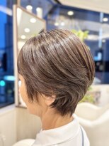 シュヴー 築地(CHEVEUX) ツヤ感!白髪ぼかし丸みショート