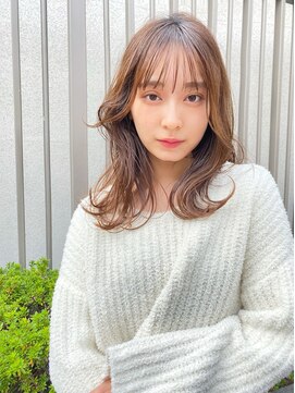 ヘアールーム プリズム(Hair room Prism) くびれミディアム