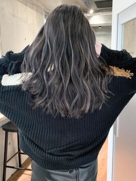 ヨロ 小岩(YOLO) ハイライトカラーミルクティーベージュケアブリーチダブルカラー