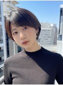 丸みショートカット 耳かけのみ 可愛い 似合わせ ブラウンカラー