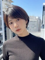 イヴォークトーキョーオーサカ(EVOKE TOKYO osaka)&nbsp;丸みショートカット 耳かけのみ 可愛い 似合わせ ブラウンカラー