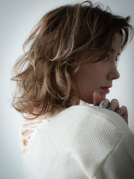 カバーヘアアンドスパ ブリス 浦和(COVER HAIR&SPA bliss) 外国人風ハイトーンカラー外ハネネオウルフ203t浦和10代20代30代