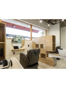 コロナ対策OK＊居心地の良さを追求した、特別なプライベート空間◎女性らしい上品さと透明感のある艶髪へ。