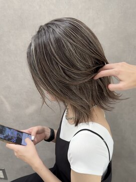 レディアル 大宮(REDEAL ope.) 【ハイライト】ベージュハイライトバレイヤージュ