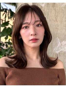 ロビー 表参道(ROBBY) ミディアムレイヤーカット/20代30代40代/顔周りカットワンカール