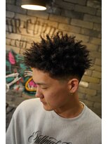 フォーコーナーズカットショップスリーセント 栄(FourCornersCutShop 3/cent)&nbsp;スパイキーアフロ