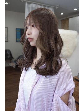 ムク(Muku) ブリーチでつくる、柔らかく透けるグレージュ