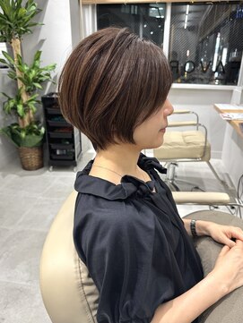 フェイバー 銀座 東銀座(FAVOR) 大人女性の上品ショート