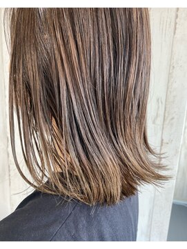 シュクルヘアー(Sucre Hair) 切りっぱなし*グラデーションカーキグレージュカラー