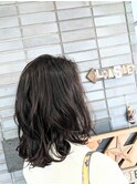 ほんのり明るくクールフェミニンボブ