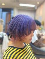 エリカ 美容室&nbsp;【パープル/ピンク　上下ツートン】ミニウルフスタイル