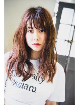 ミエル ヘア 新宿(miel hair) 〈mielhair新宿〉ラフなウェーブセミディ