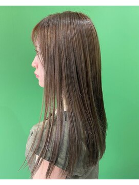 スリーピース(3piece) ワンレングスカット×ハイライトonアッシュベージュ