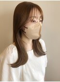 顔まわりくびれレイヤースタイル