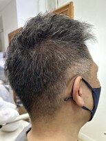 ヘッズ 本八幡店(HEADS)&nbsp;MEN'S HAIR  センターパート　ツイストスパイラル　コンマヘア