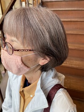 ビハツヤ(BIHATSU-YA) 白髪を目立たせない