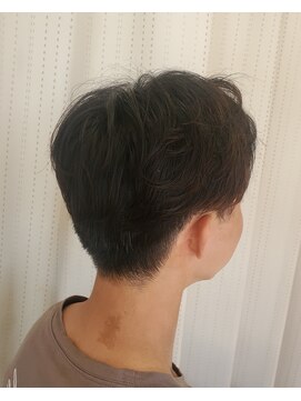 美容室ロゼ 上名古屋店 2ブロ　ショート