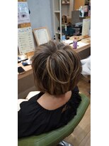 ブロッサム 東中野店&nbsp;20代30代40代抜け感ショートレイヤー立体カラー