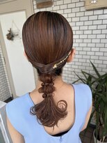 編み下ろし　タイトポニー　ヘアセット　金箔