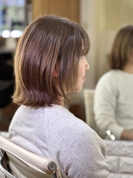 トランクサロンカッパード 大人ぱっつん外ハネ+白髪ぼかしカラー+生コラーゲンTR