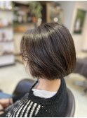 天然ヘナで自然なボブスタイル