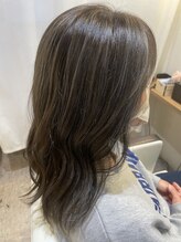 マイン ヘアアンドリラックス(mine) グレージュハイライト