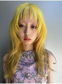 顔まわりレイヤー ウルフカット レモンイエローカラー