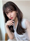 2wayバングでイメチェン!顔まわりレイヤーくびれヘアが人気◎