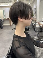 オウル(Owll)&nbsp;【Owll】石田学史グレージュ大阪刈り上げショート20代30代40代