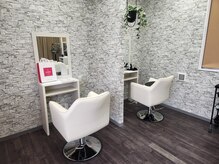 アップワン 三島店の雰囲気（周りの目が気にならない設計になっています◎）